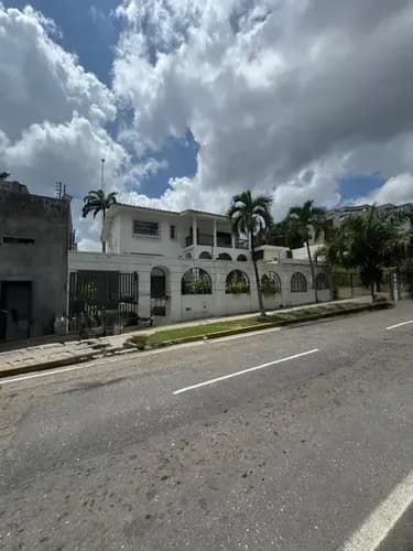 Casa Comercial O Residencial A Remodelar En La Viña Valencia Norte Gmendez
