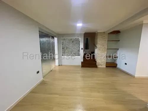 Daniela Linarez Vende Encantadora Casa De 180 M2 Con Acabados De Primera Calidad, Cocina Moderna, Sistema Eléctrico Independiente, 4 Habitaciones, 3 Baños, El Ujano Barquisimeto
