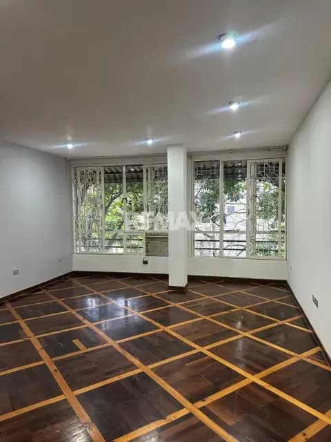 Se Alquila Apartamento en San Bernardino 3-3-1