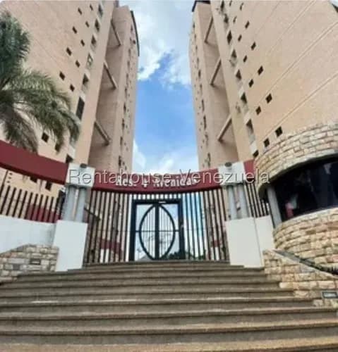 Rentahouse Tiene Para Ti Espectacular Apartamento En El Parral 26-16179 Sp