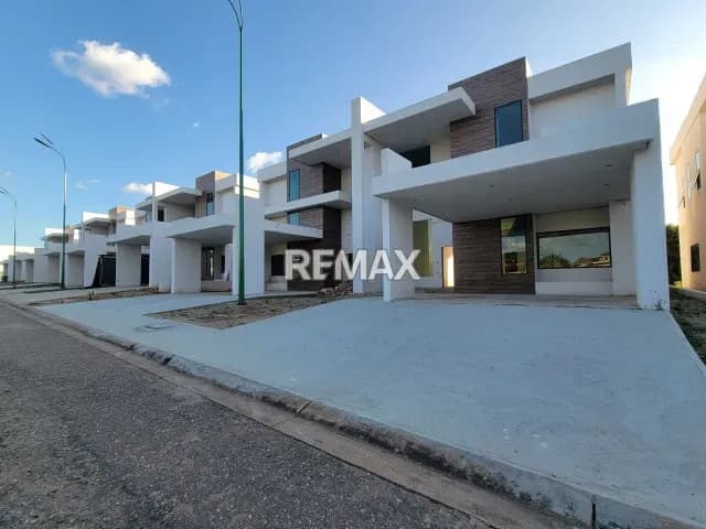 Se vende Town House en la urbanización San Miguel, Maturín, Monagas