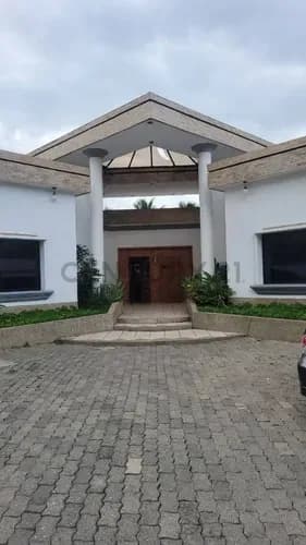 Venta De Bella Casa Urbanizacion El Solar