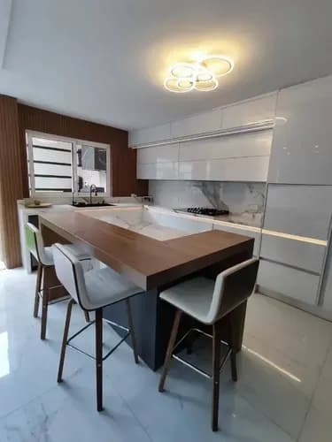 Moderno Townhouse Residencias Terrazas De Camoruco Valencia Con Financiamiento A 24 Meses