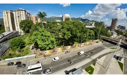 Vendo Terreno Comercial En Esquina 10.000m2 Av. Bolivar Valencia