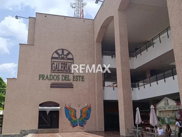 ALQUILER DE LOCAL COMERCIAL EN EL C.C GALERIAS PRADOS DEL ESTE