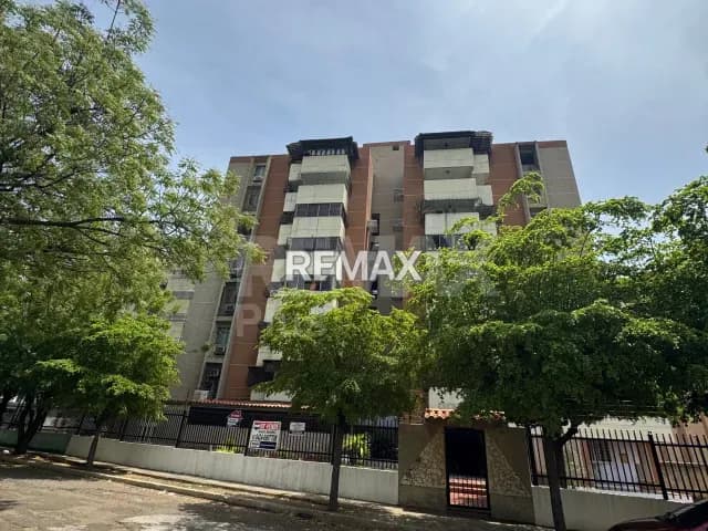 APARTAMENTO CONJUNTO RESIDENCIAL LA PARAGUA