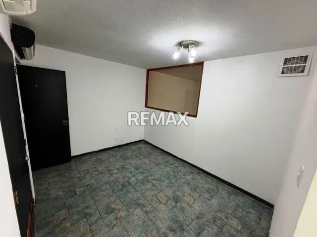 VENTA DE OFICINA EN CHACAO, MUN. CHACAO