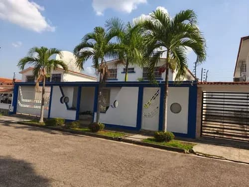 Meb, Venta De Casa En La Viña, 648m2, Calle Cerrada Con Vigilancia, 319170