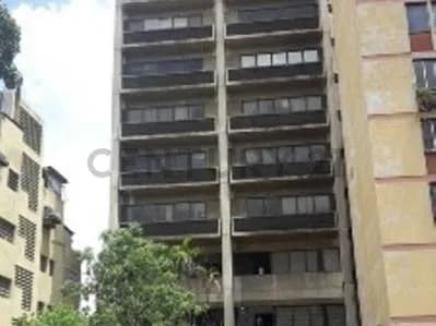 JCC - Se Alquila Oficina amoblada en los dos Caminos