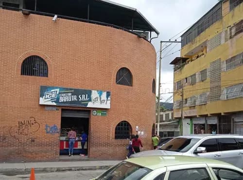 Y.a / Fondo De Comercio En Venta - Baruta / Mls #26-21550