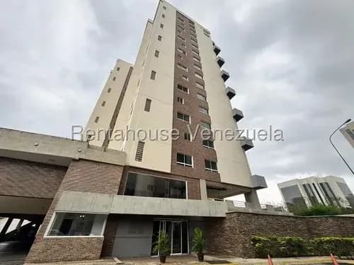 Marinel Saavedra Ofrece En Venta Bello Apartamento En Zona Este De Barquisimeto, A Estrenar! Con 1 Habitaciones 2 Baños, 2 Puestos De Estacionamiento. Cod 26 21071.