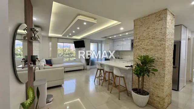 EN VENTA APARTAMENTO EN CHIMENEAS - RES. TIERRA ENCANTADA
