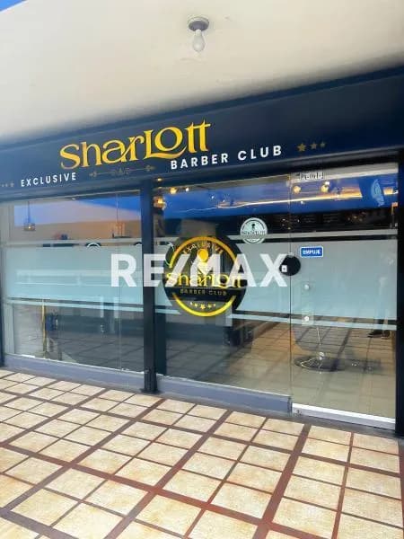 EN VENTA LOCAL EN CC MARACAY PLAZA