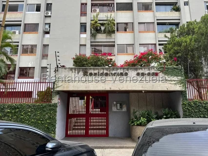 Apartamento (1 Nivel) en Alquiler en Prados del Este, Distrito Metropolitano