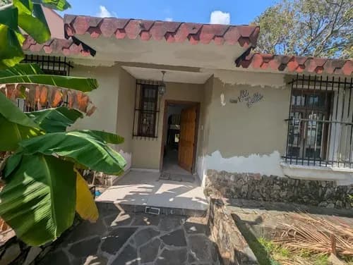 Anny Cuevas Y Manuel Sarabia Inziturealtors Venden Casa Para Remodelar Trigal Sur Valencia Estado Carabobo.