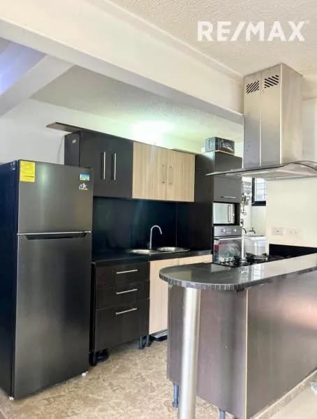 SE ALQUILA APARTAMENTO EN CONJUNTO RES. SAN JUAN BAUTISTA, LA MACHIRI