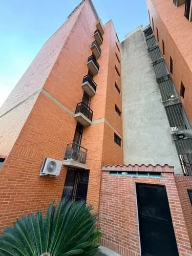 Apartamento Res Lomas De Mañongo Jc-lp