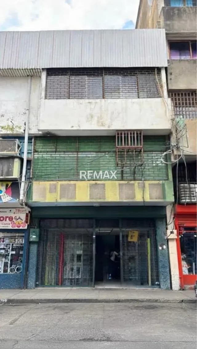 Bello Local Nº4 y 6 en venta Ubicado Calle 9, Equina De la 10, edif Francisco Javier