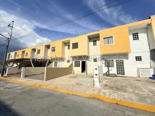 Edixon Curiel Vende Excelente Casa En Cabudare, Ideal Para Diseñar Y Remodelar La Casa De Tus Sueños.
