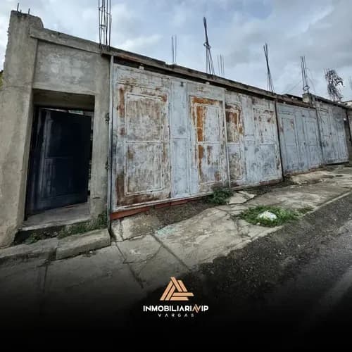 Ref 007 - 829 Grupo Inmobiliaria Vip Te Ofrece En Venta Casa Con Terreno, Una Excelente Opción Para Diversificar Tus Inversiones Ubicado En Palmareste - Caraballeda, Estado La Guaira.