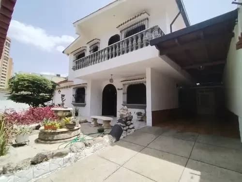 Hermosa Casa En Las Chimeneas (al)