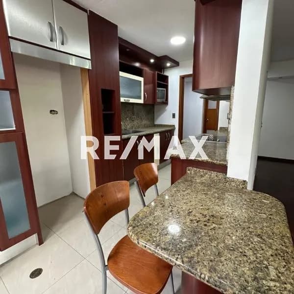 APARTAMENTO EN ALQUILER EN CUMBRES DE CURUMO