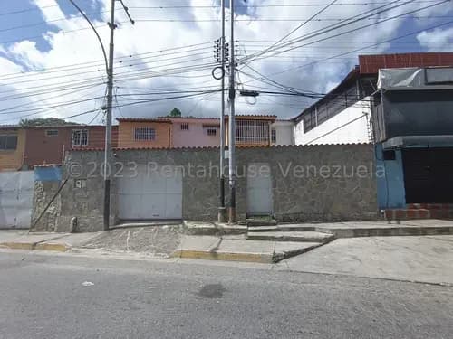 Casa En Venta En Av Principal Del Castaño Amplios Espacios Estef 25-14025