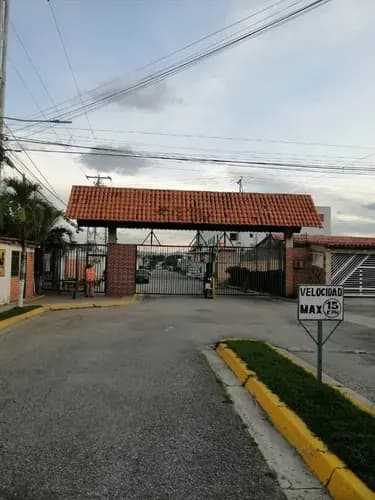 Venta Acogedora Casa/conjunto Privado La Esmeralda, Palo Negro/ Yp1390