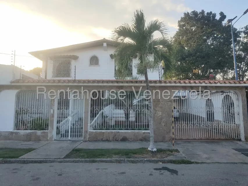 Casa (Duplex) en Venta en Santa Elena, Lara