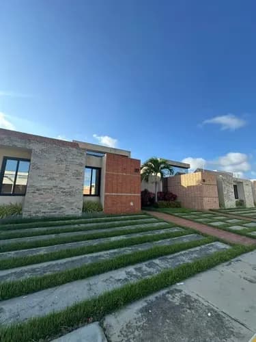 En Venta Casa Vacacional En Res, Caribe, Tucacas ( Obra Gris )