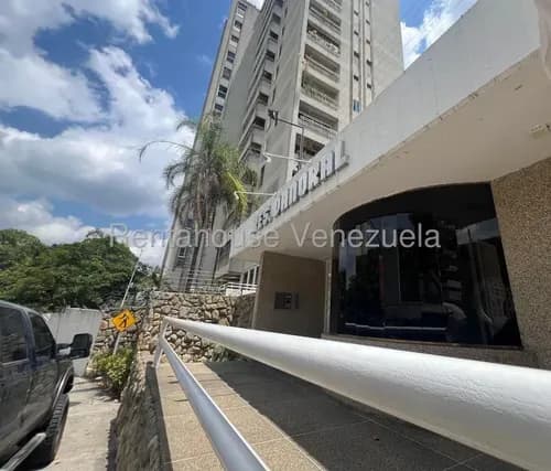 Ss: Vende Apartamento 26-18034 En Lomas De Prados Del Este De 140 M2