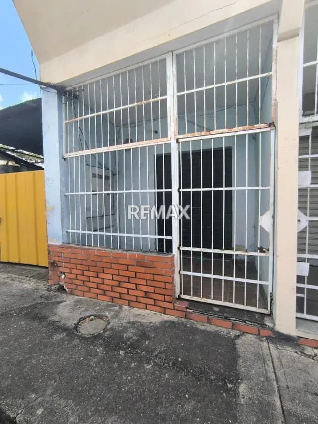 En Venta Local Comercial ubicado en Guanare, Calle 12 entre Carreras 4 y 5, Guanare, Portuguesa, Venezuela
