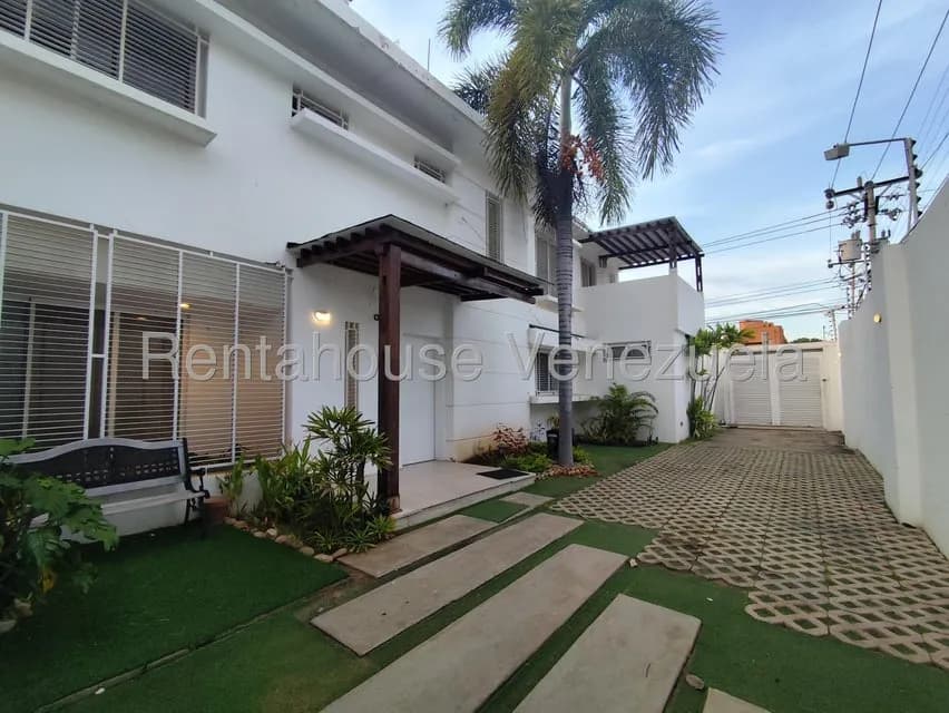 Comercial (Oficina) en Venta en Tierra Negra, Zulia