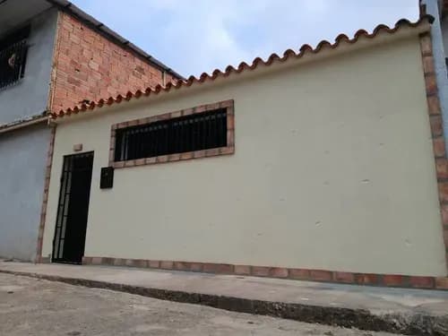 Casa En Venta La Ermita Pie De Calle Gc