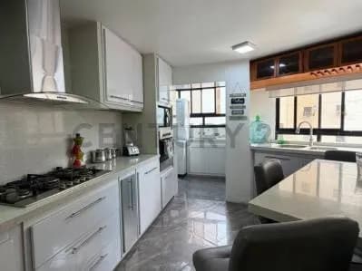 xclusivo Apartamento en El Paraíso 151mts2 /Pisos de Mármol / Pozo de Agua