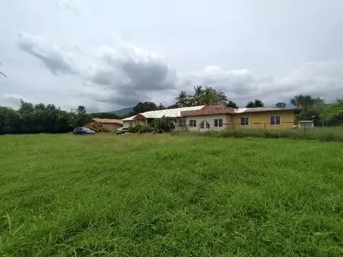 En Venta Terreno Con Bienhechuría En El Sector Higuerote En El Pueblo De San Diego, Vía Hacia La Universidad Arturo Michelena. San Diego Carabobo / Emer.