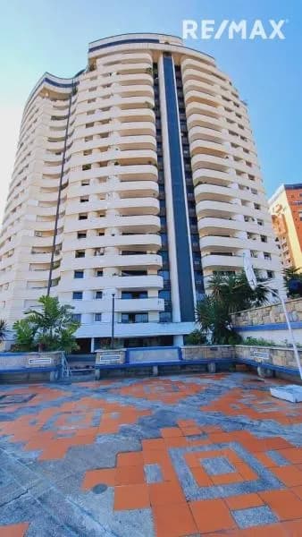 EN VENTA PENTHOUSE EN TERRAZAS DE PARAISO