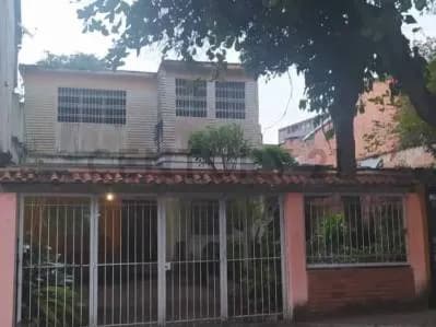 Inmueble ideal para proyecto comercial sobre terreno propio