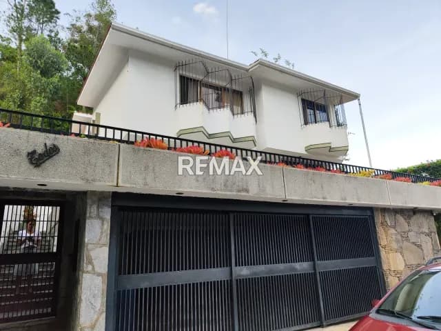 Espectacular Casa En Alto Prado: Confort, Seguridad Y Naturaleza