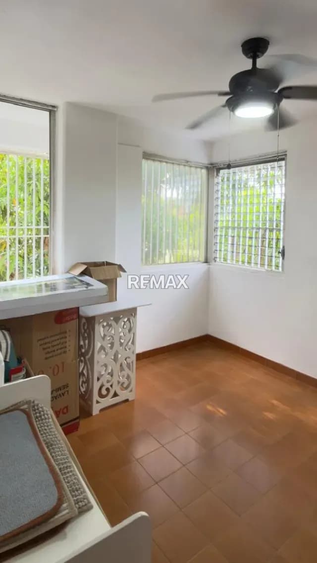 Apartamento en Alquiler Residencia El Parque al este de la Ciudad