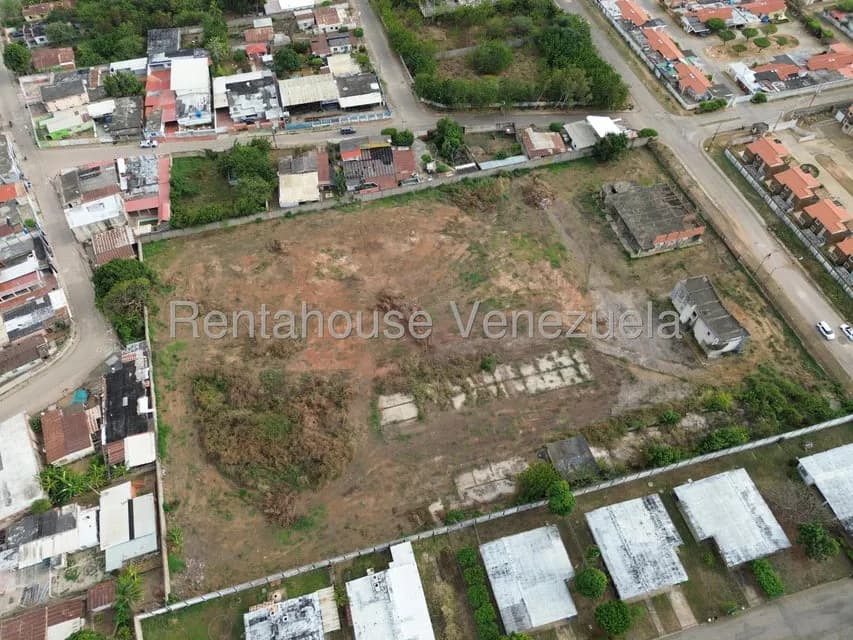 Terreno (Comercial) en Venta en Las Morochas, Zulia