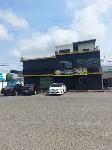 Local Comercial Con Casa En Venta En Moron Jjm Frente A La Calle Comercio, Flor Y Gabriel