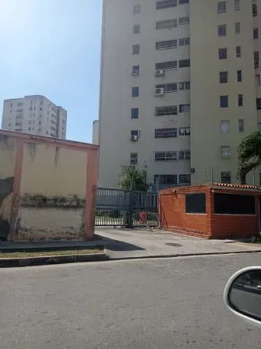 Apartamento En Alquiler Trigal Norte, Valencia Estado Carabobo.