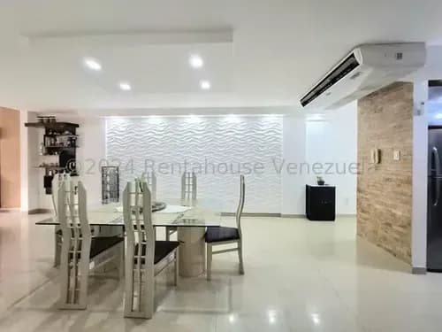 En Venta Bello Apartamento De Lujo El Limon Maracay Mario Briceño Iragorry 24-28983 Mmarin