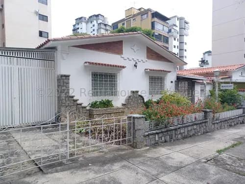 Casa En Venta - Elena Marin - Mls 26-3979