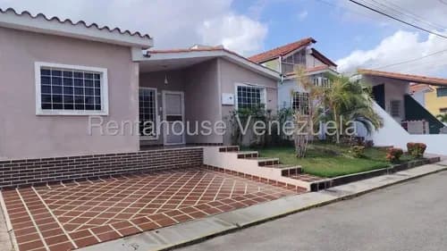 Karen García Vende Impecable Casa En Cabudare, Habitaciones Equipadas Todas Con Aire Acondicionado, Cocina Moderna, Vigilancia 24/7.