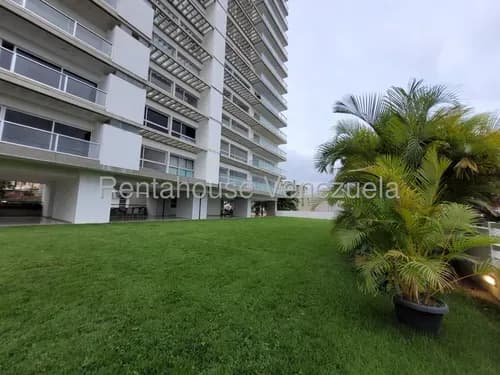 // Maria Elena Oropeza // Vende Moderno Y Exclusivo Apartamento Piso Alto 89 M2 / Disfrute Del Confort Y La Tranquilidad Zona Más Cotizada Del Este, Balcón Con Una Panorámica Privilegiada / Lara