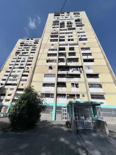 Amplio Apartamento En Venta En Caricuao Ud-4 Lj 26-19036