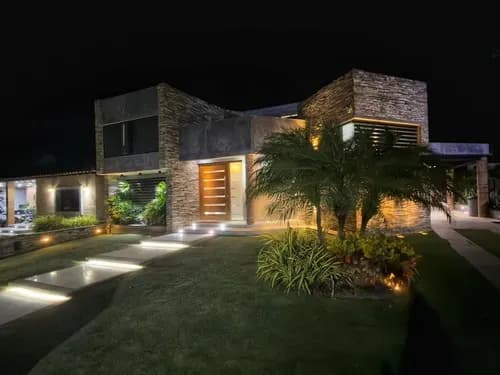 En Venta Casa - Urb. Guataparo, Valencia (o.r)