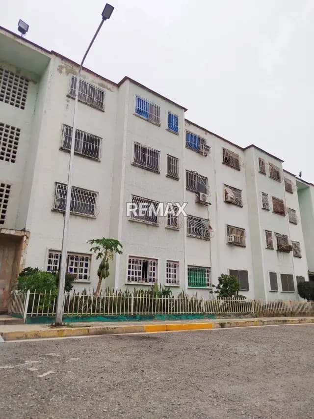 En venta apartamento en Urb. La Haciendita Cagua